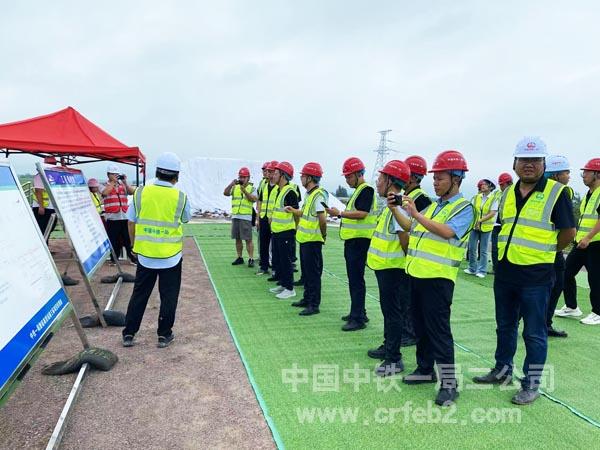 观摩现场 (2) 观摩现场 (2)